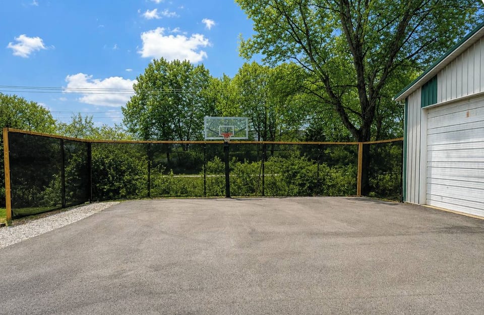Sport court