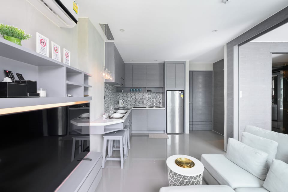 Comfort Apartment, Balcony, Courtyard View | Private kitchen