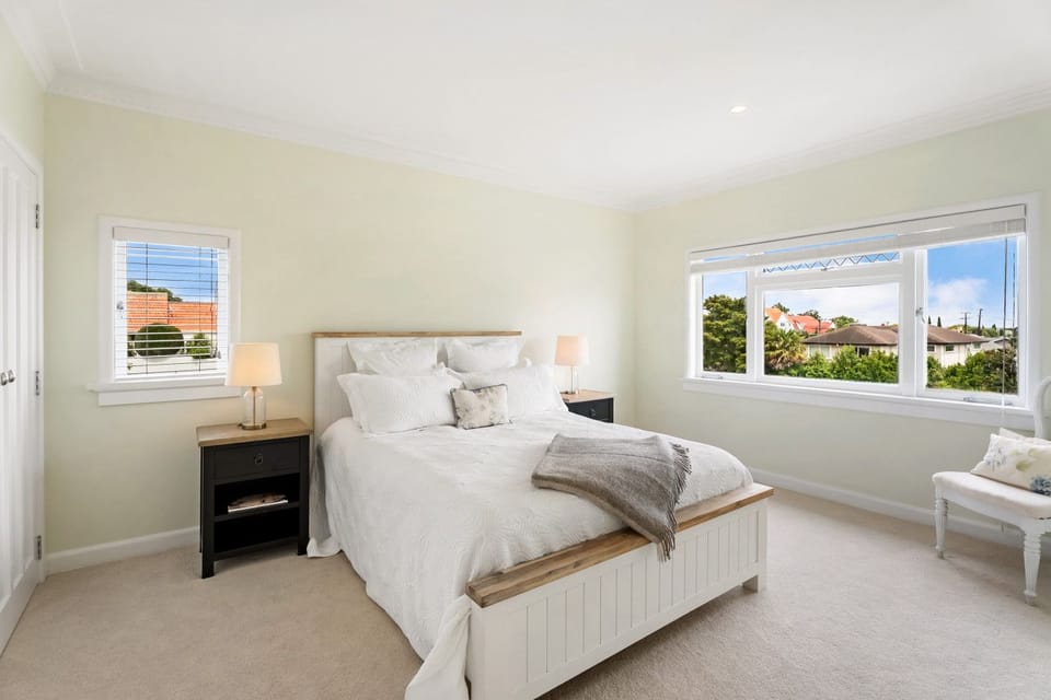 The Rose Cottage by Homello House in Auckland
