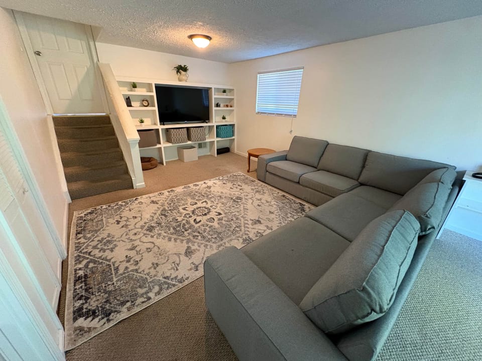 Queen bedroom
