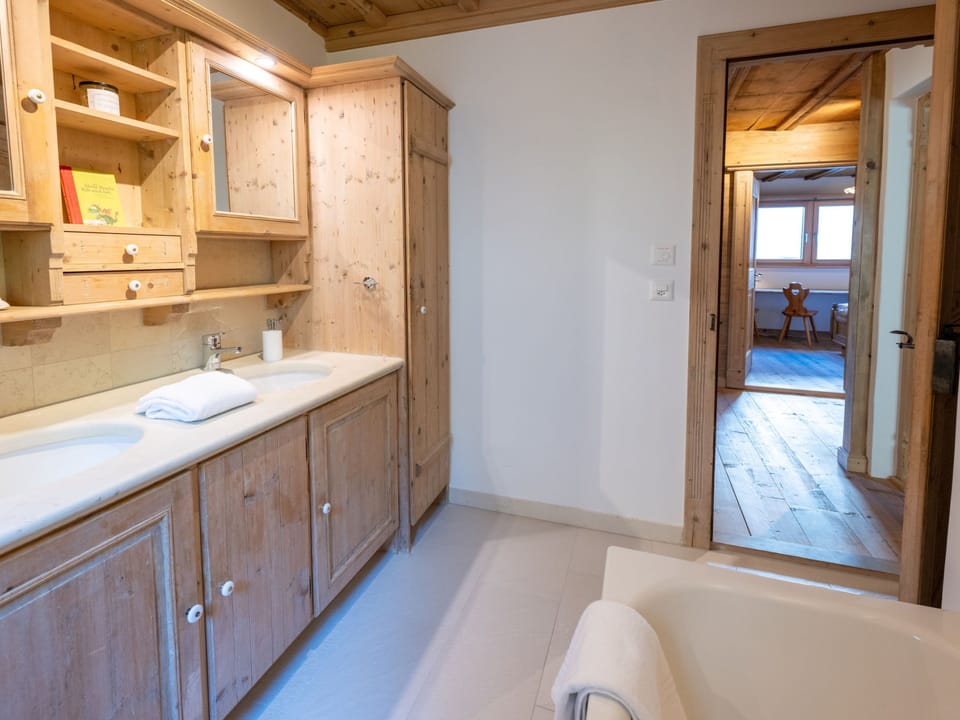 Bathroom / Wellness