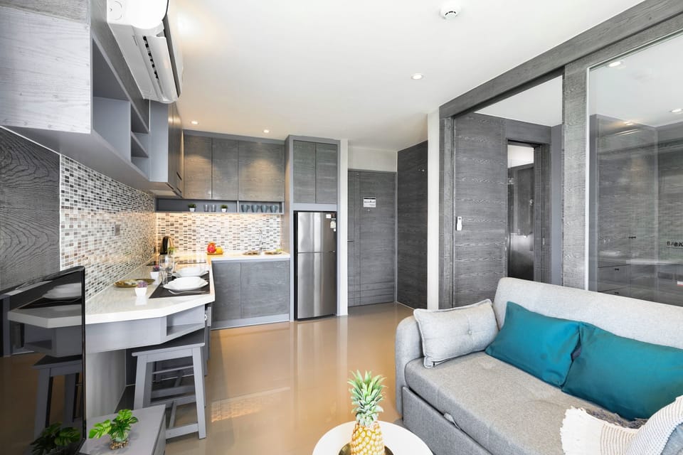Comfort Apartment, Balcony, Garden View | In-room safe, blackout drapes, iron/ironing board, WiFi (free)