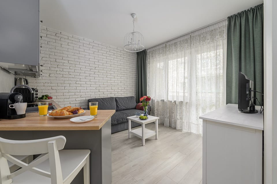 Apartment | Dining