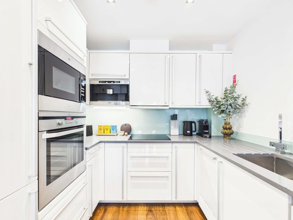 Modern 2 Bedroom Westminster Apartment Apartment in City of Westminster