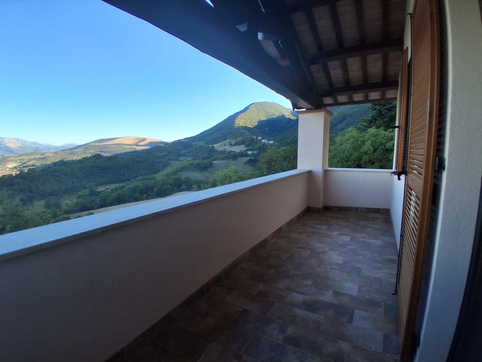 Deluxe Double Room, Mountain View | Property grounds