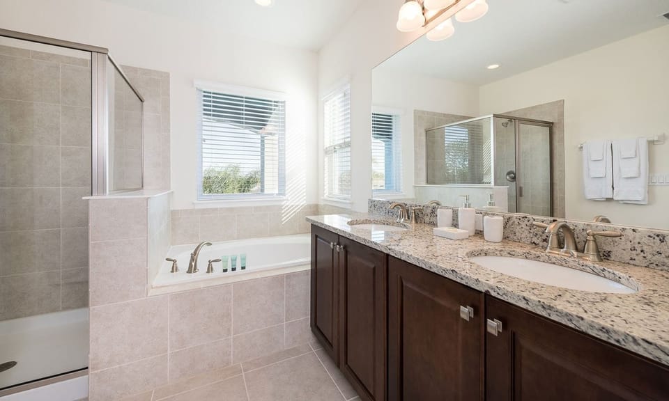 5BR Encore Villa With Billiards Loft & Pool Villa in Osceola County