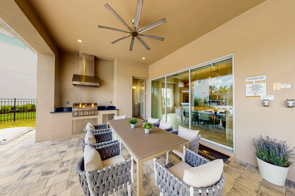 7BR Reunion Estate Pool, Spa & Home Theater House in Osceola County