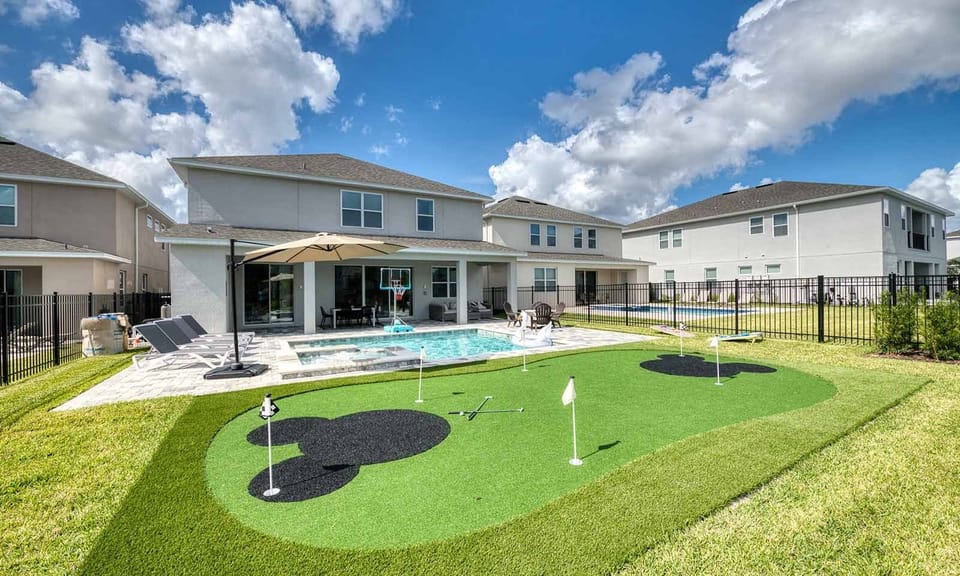 Mini-golf