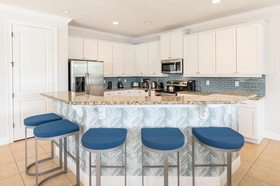 House, Multiple Beds, Pool View (W386 - The Dazzling Domain) | Private kitchen