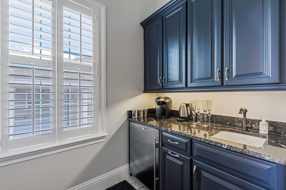 House, Multiple Beds, Pool Access, Pool View (W486 - The Dream Getaway) | Private kitchen
