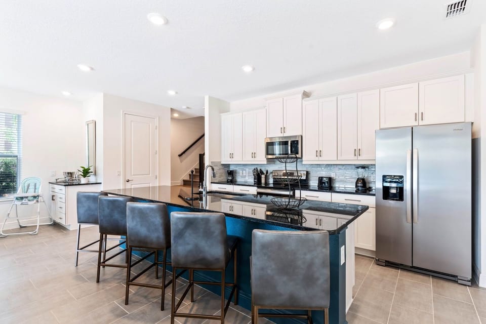 House, Multiple Beds, Pool View (W460 - The Surf Shack) | Private kitchen