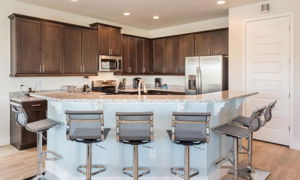House, Multiple Beds, Pool View (W325 - The Avatar Abode) | Private kitchen