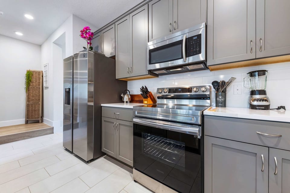 House, Multiple Beds, Kitchen, Garden View (ET029 - The Serenity Townhome) | Private kitchen