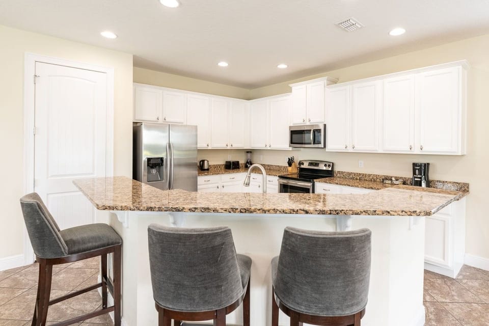 House, Multiple Beds, Pool View (EC441 - The Hospitable Hideaway - CRS) | Private kitchen