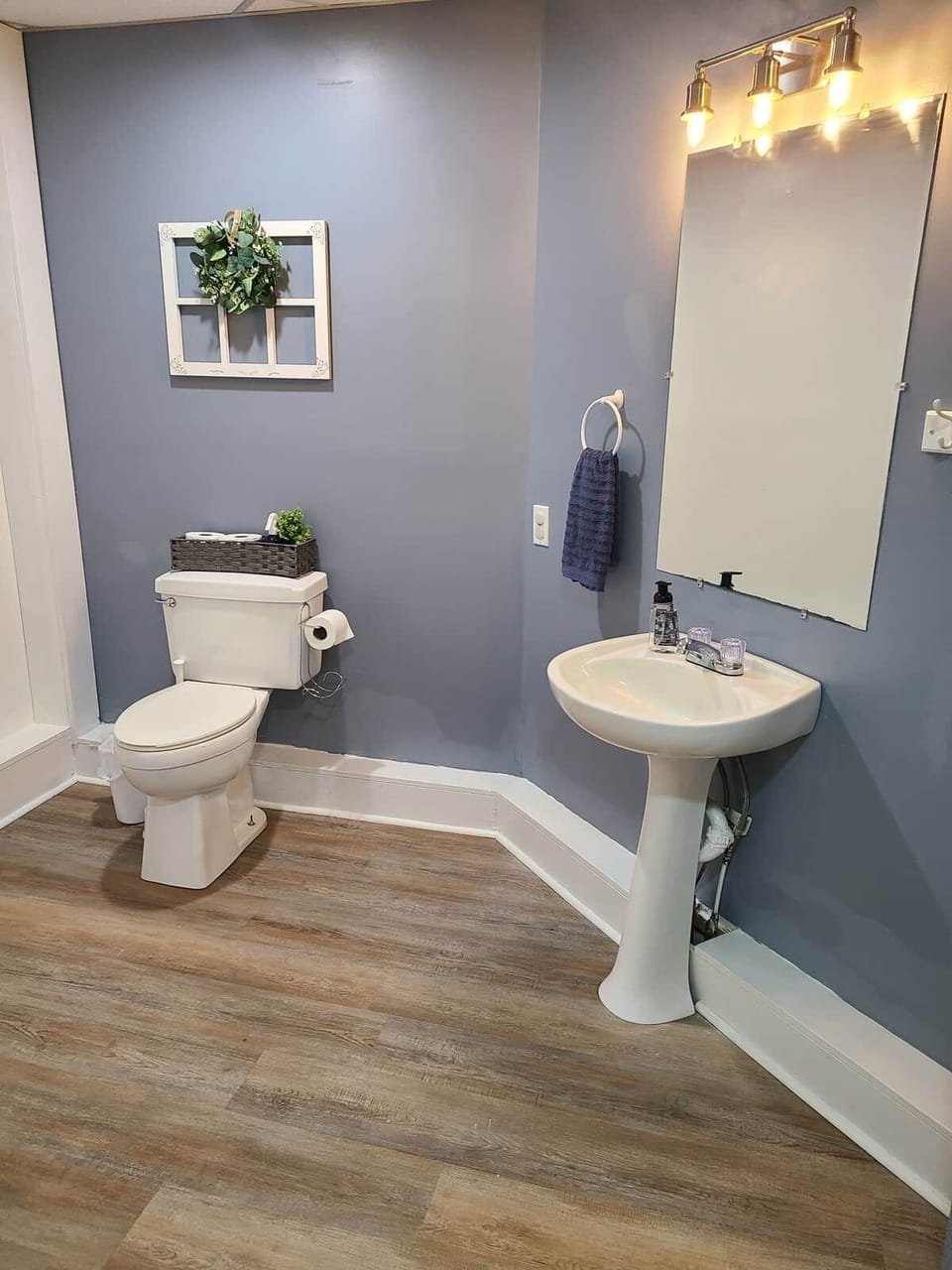 Downstairs Full Bathroom