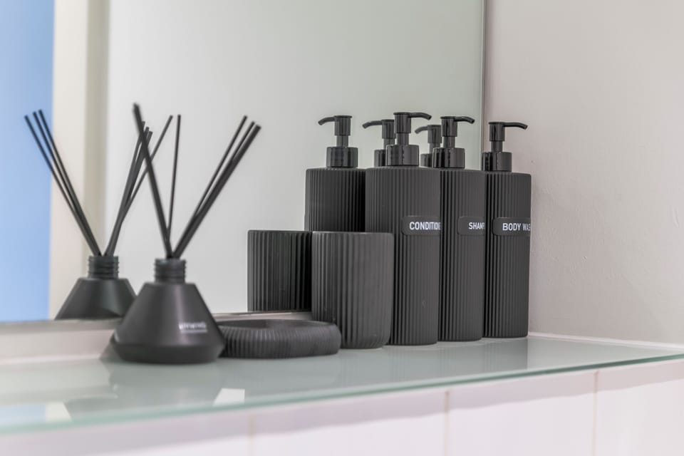 Bathroom amenities