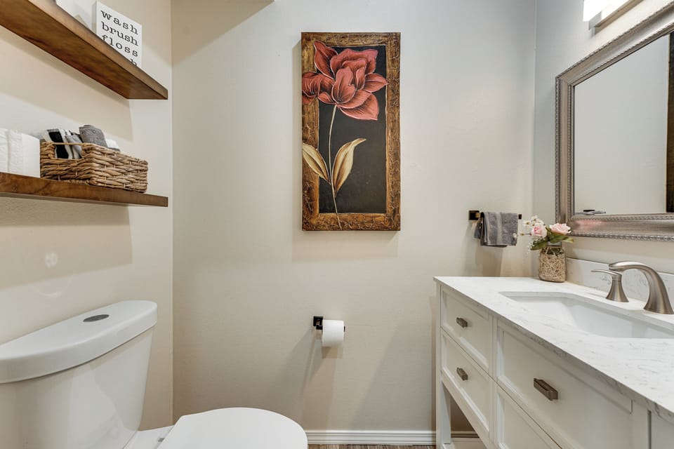 Half Bathroom | 1st Floor