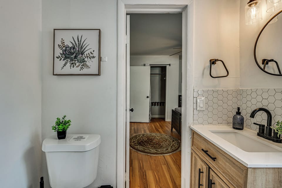 South Tampa Apt Near Macdill & Bayshore Apartment in Tampa
