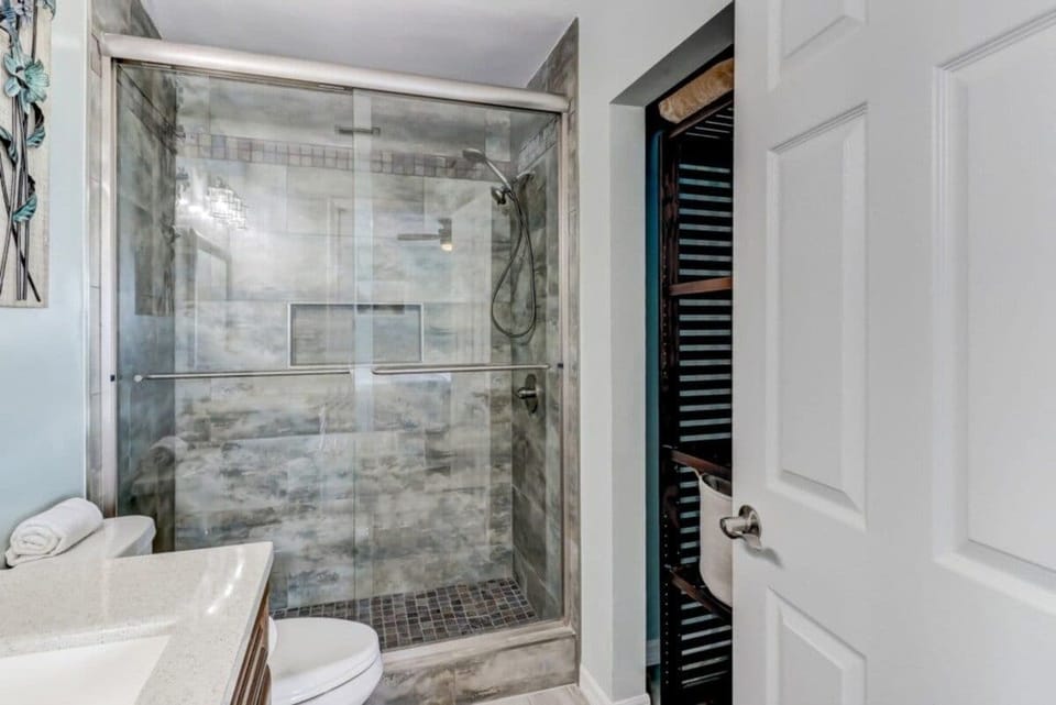 Ocean View 2BR Pool Walk to Beach Apartment in Fernandina Beach