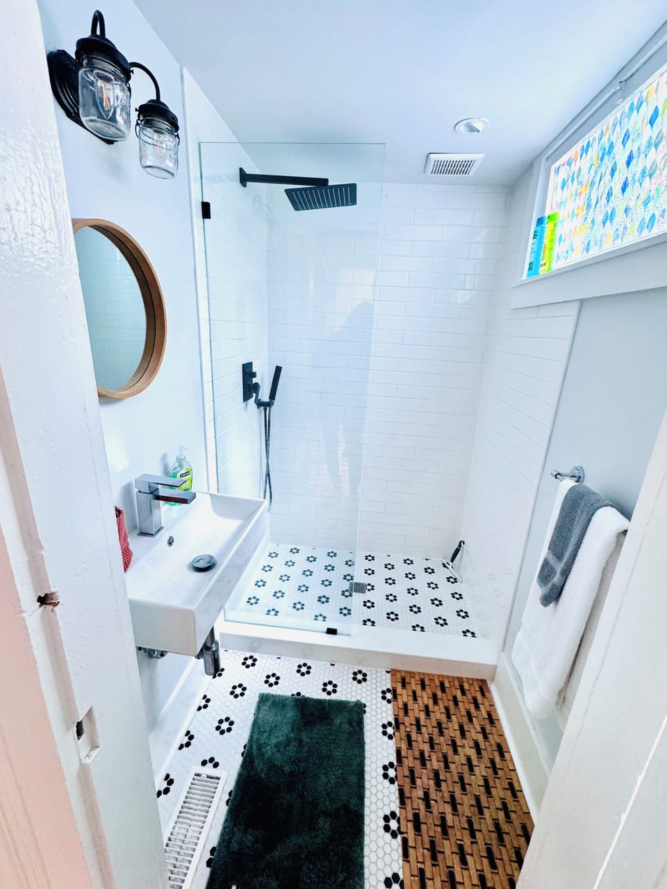 Walk-in shower on main floor