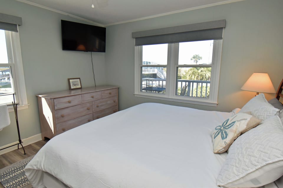 Primary Suite Up - King