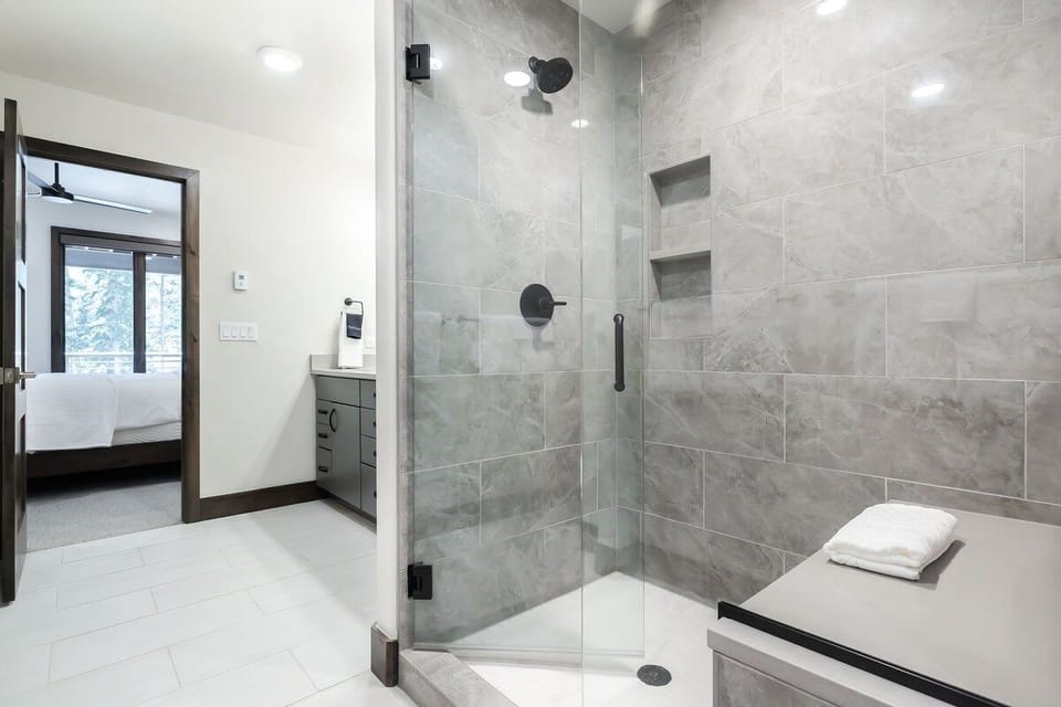 Primary Suite walkin shower