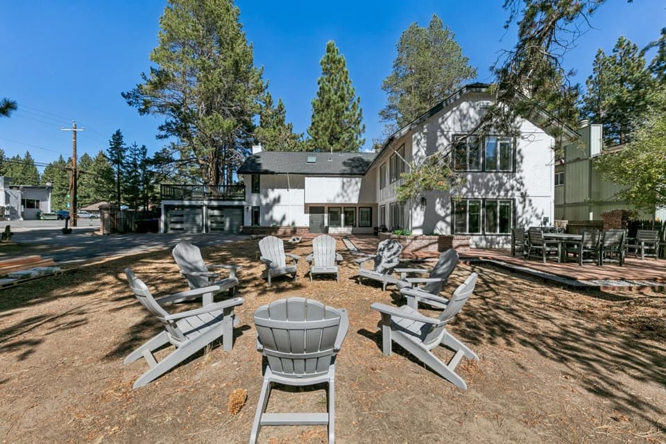 The outdoor area provides plenty of room to enjoy Tahoe's fresh mountain air, with outdoor dining and seating for gathering together outside.