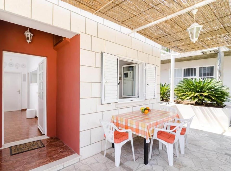 Apartment (One Bedroom apartment with Balcony) | Terrace/patio