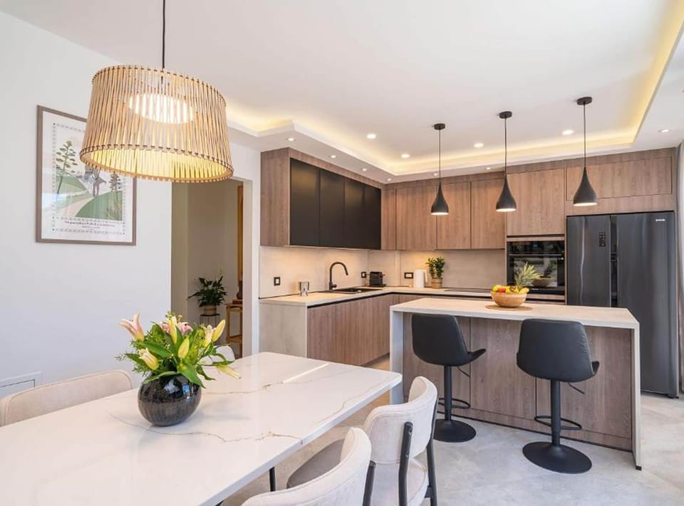 Apartment (Double Bedroom Apartment with Terrace) | Dining room