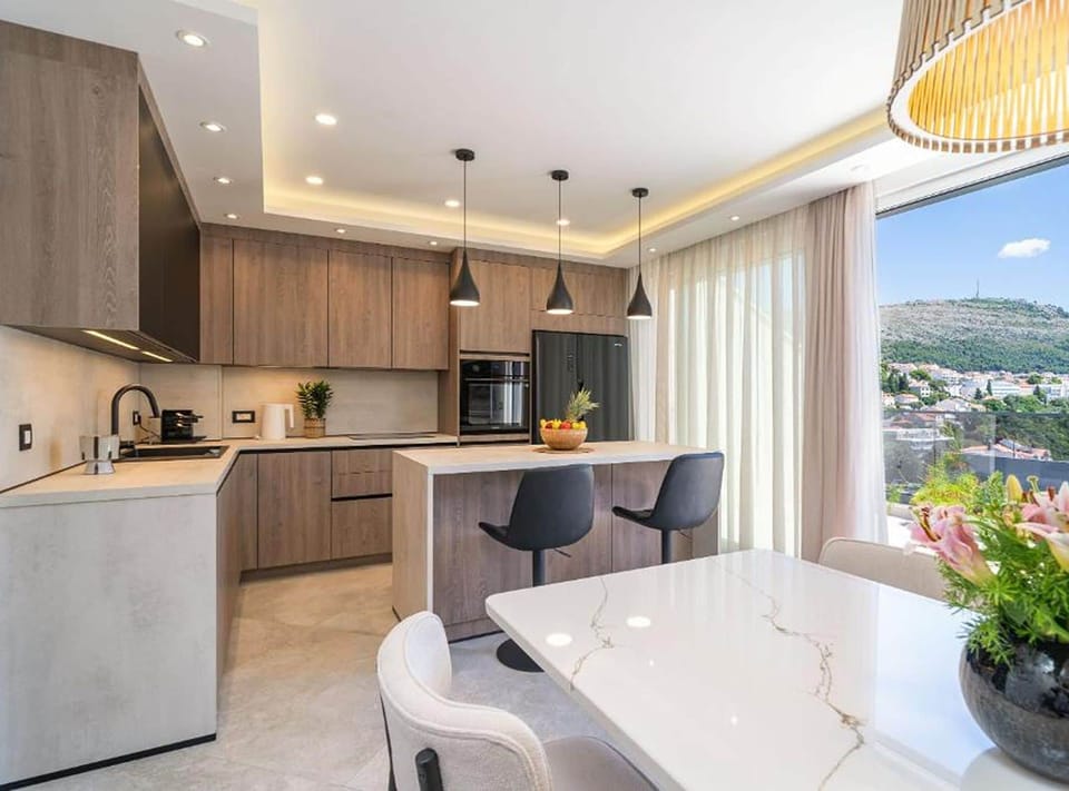 Apartment (Double Bedroom Apartment with Terrace) | Dining room