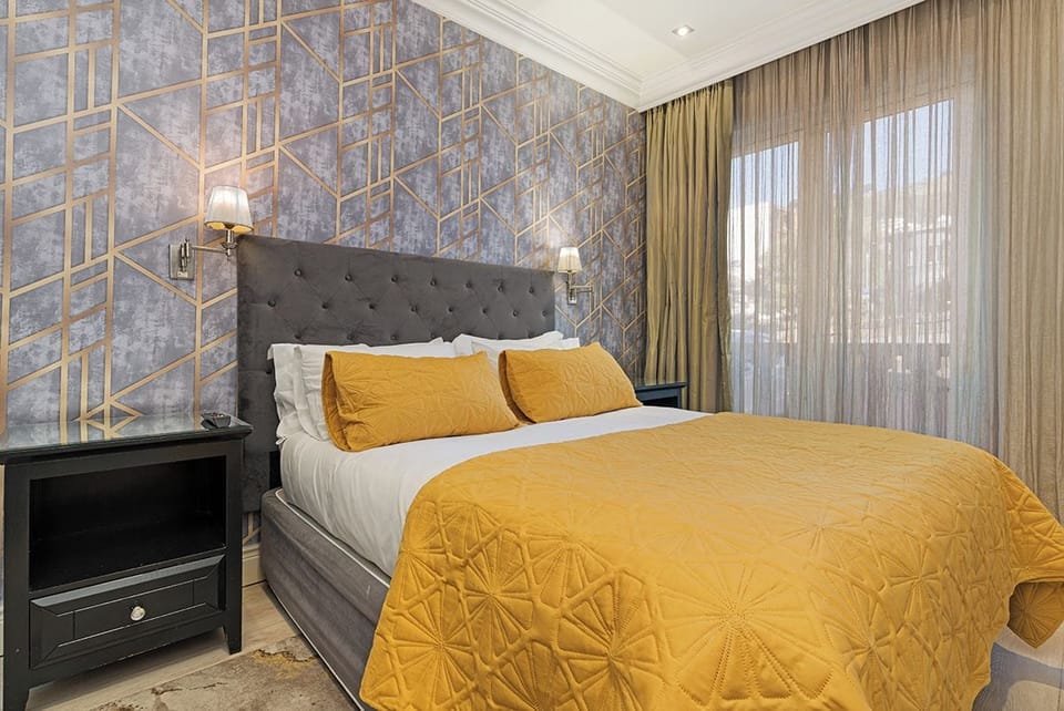 Cape Royale 1BR Apt with Parking & Pool Apartment in Cape Town