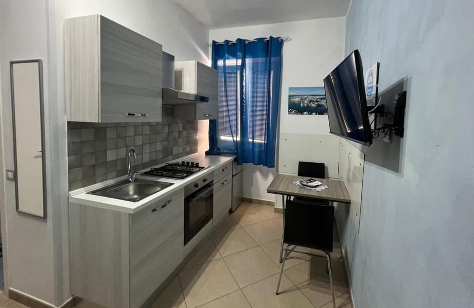 Classic Double Room | Private kitchen