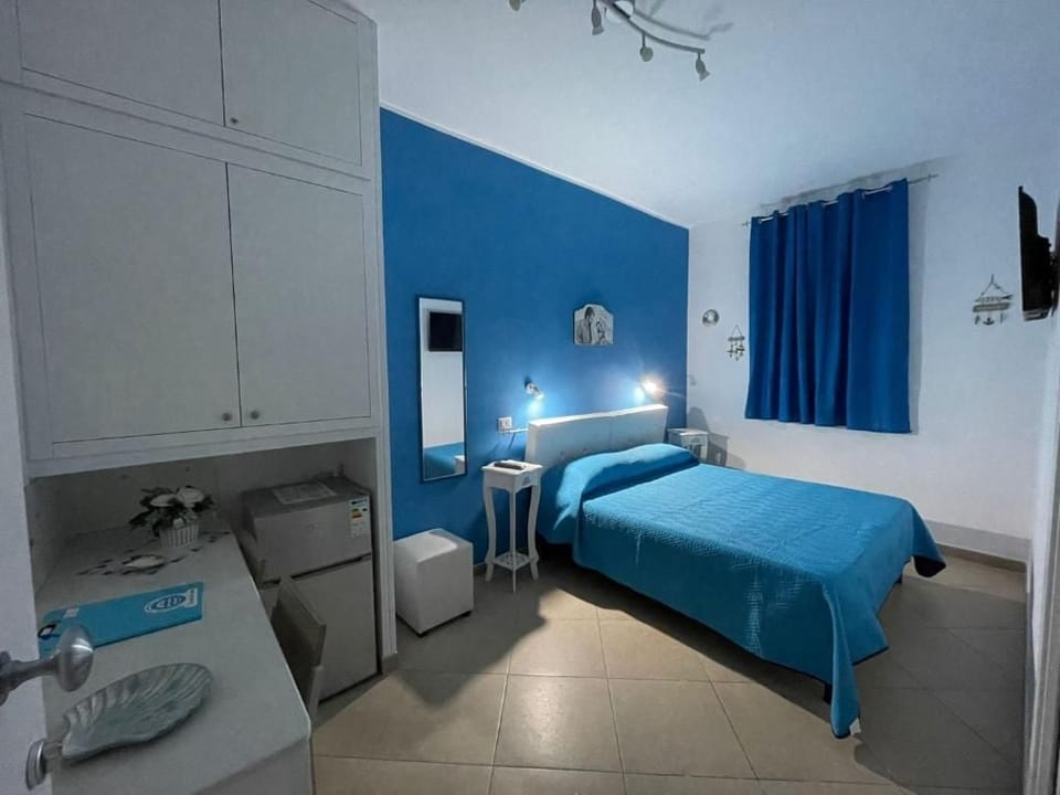 Standard Double Room | In-room safe, WiFi (free)