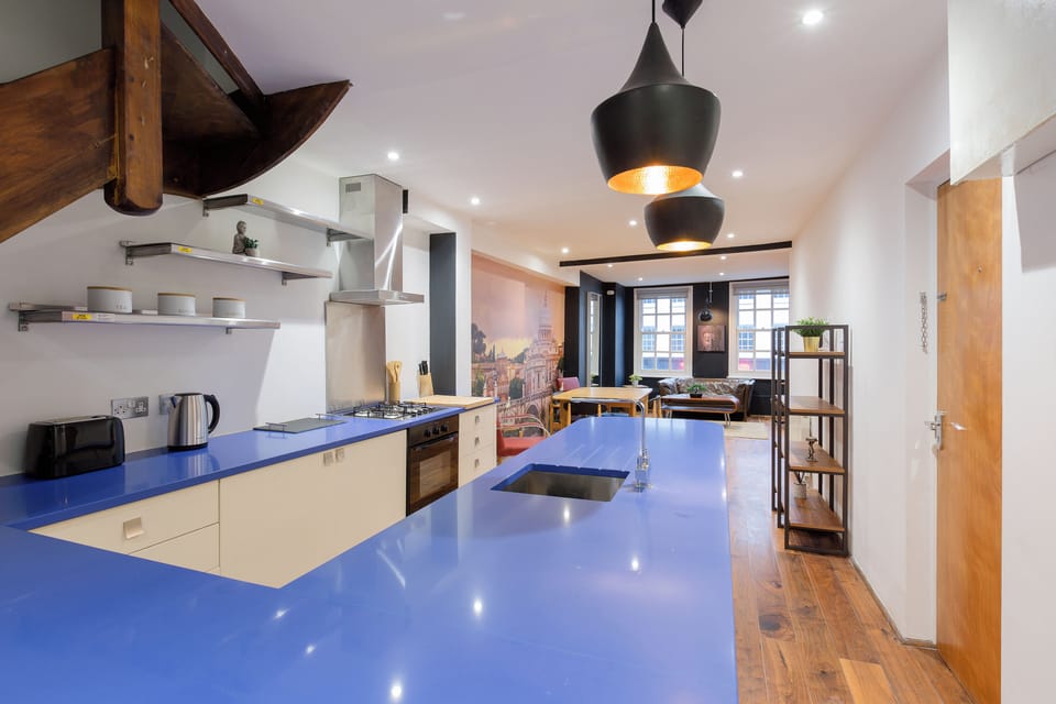 Duplex | Private kitchen | Fridge, microwave, oven, stovetop