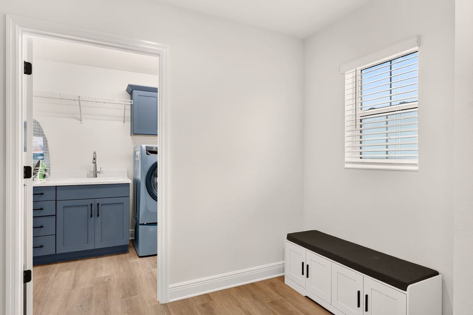 Laundry Room from the Mud Room