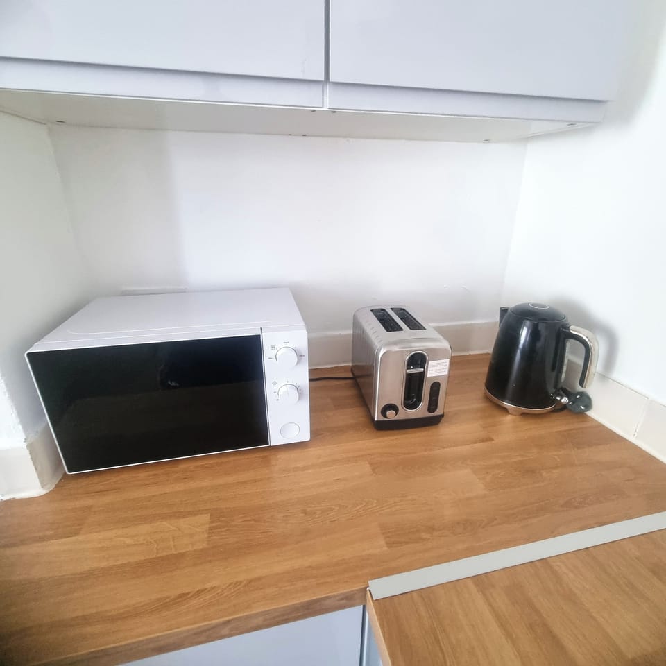Apartment Sleeps 2 With Garden Apartment in Clacton-on-Sea