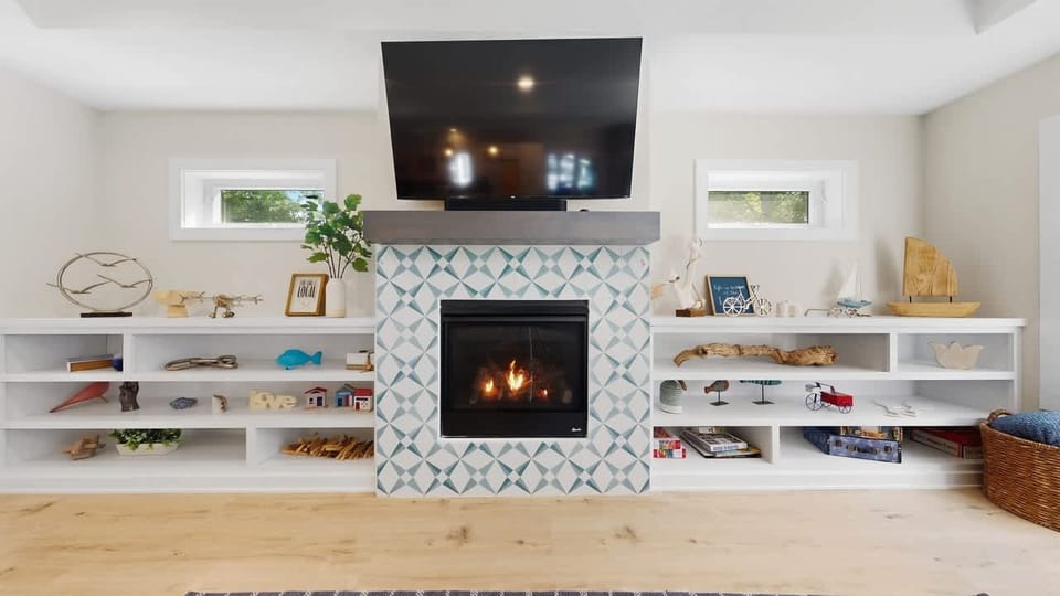 Fireplace and TV in the main floor living room