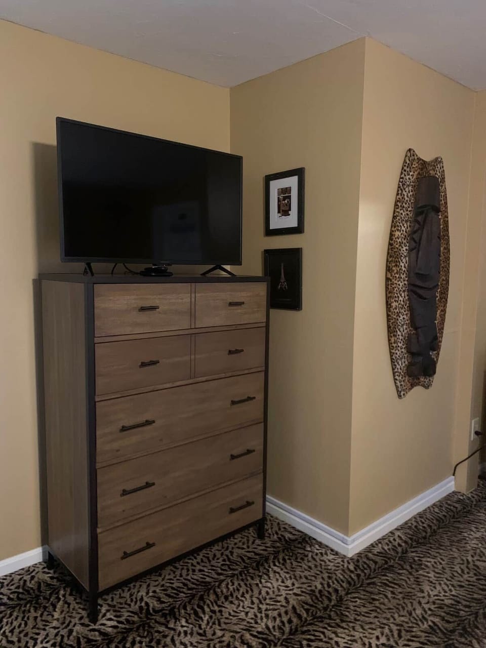 TV available in bedroom
