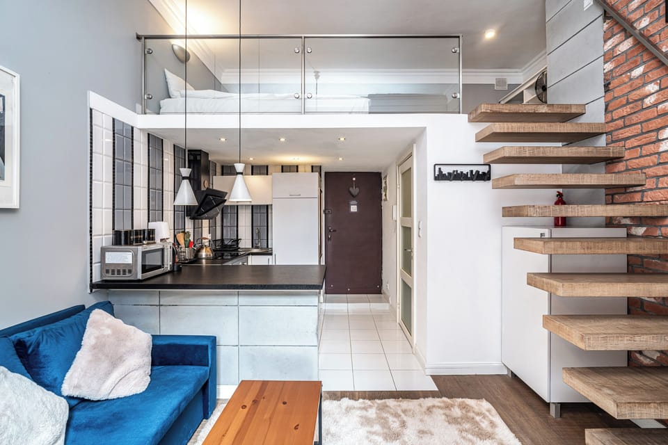 Studio | Living area