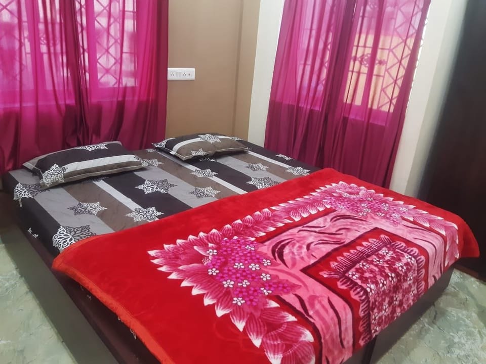 PR HOMESTAY Hotel in Kolkata