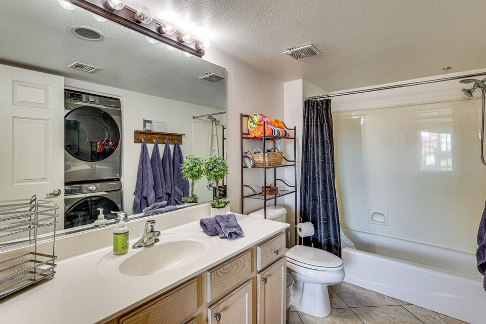 Waterfront Escape! Lake Havasu Condo w/ Pool Apartment in Lake Havasu City