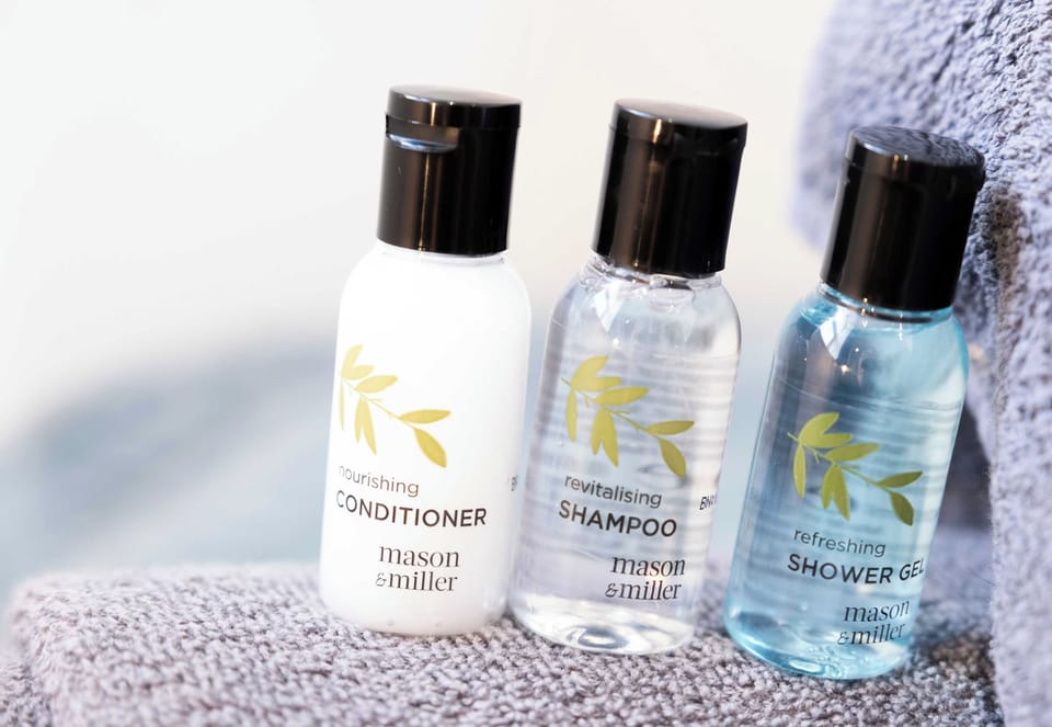Towels and shower gel included