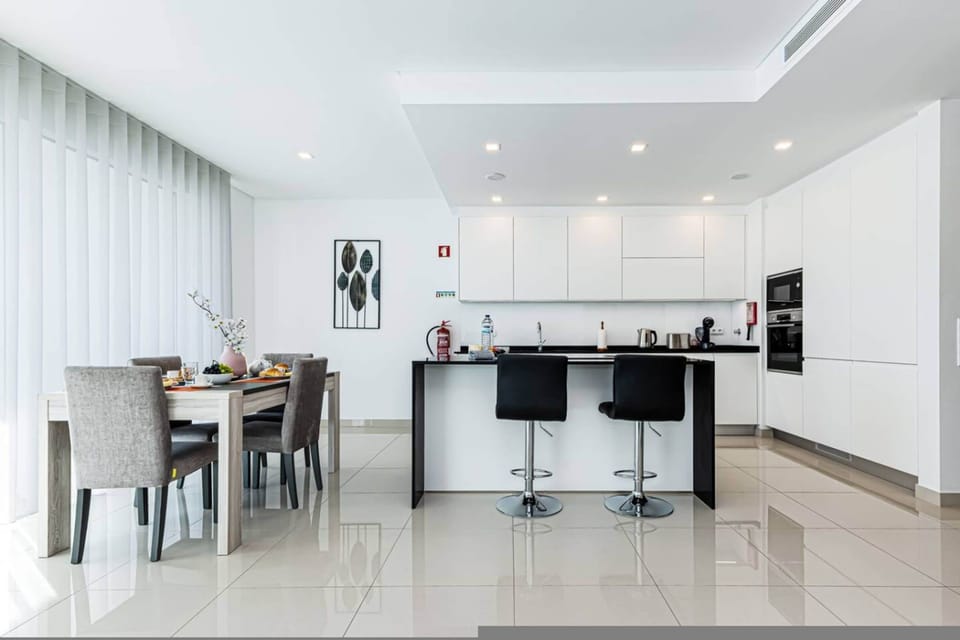 Adega Deluxe Marina Pool Parking Apartment in Lagos