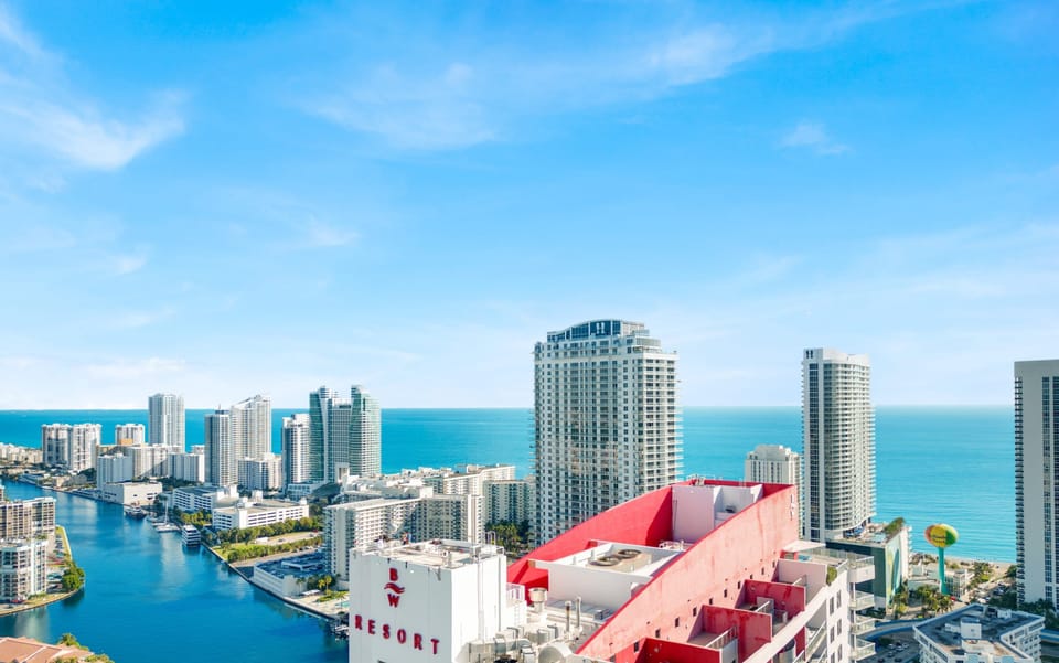 Studio Miami Views - Amenities Apartment in Hallandale Beach