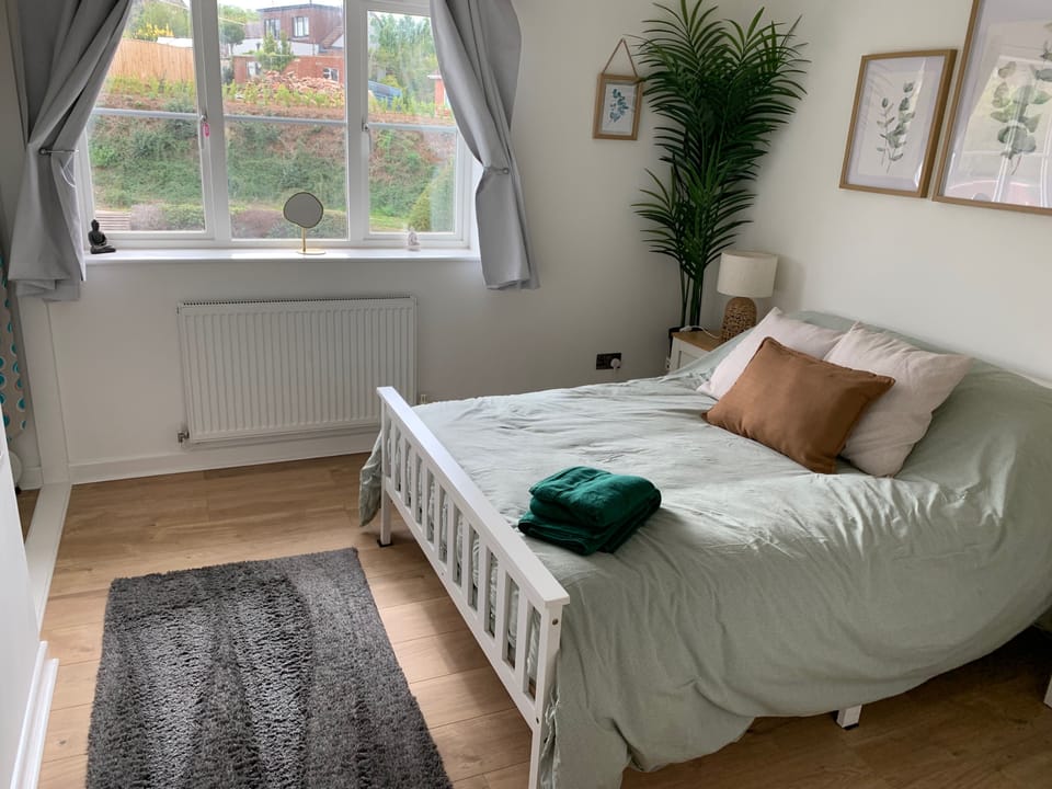 House With Garden & Parking - Sleeps 4 House in Teignbridge