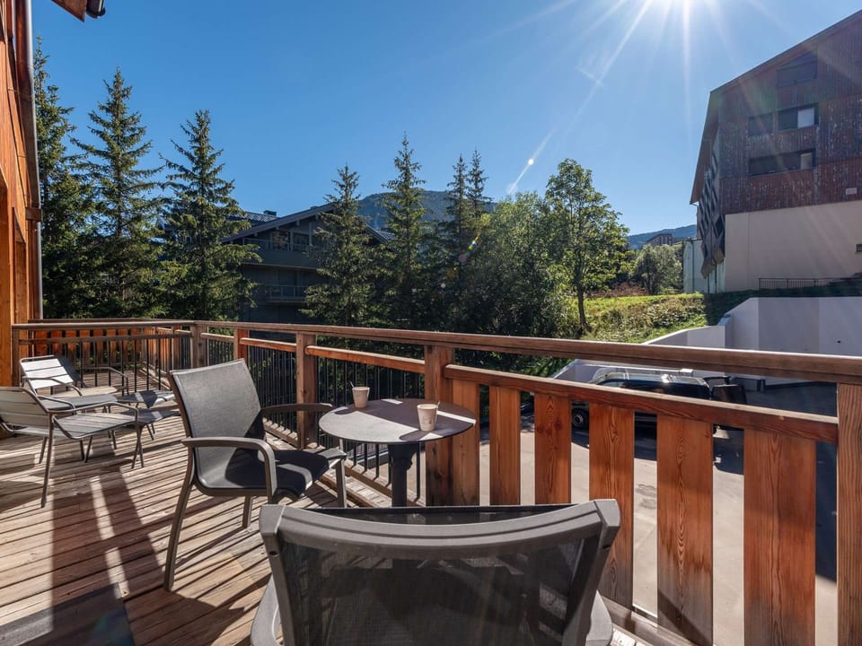 Chalet at the foot of the slopes, pets OK - 8 guests Apartment in Saint-Bon-Tarentaise