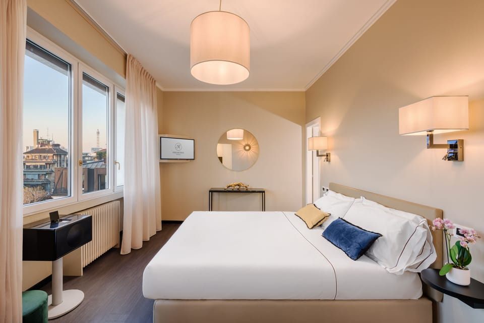 Panoramic Suite, 1 Bedroom | Minibar, in-room safe, individually furnished, desk