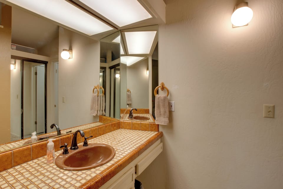 En-Suite Bathroom