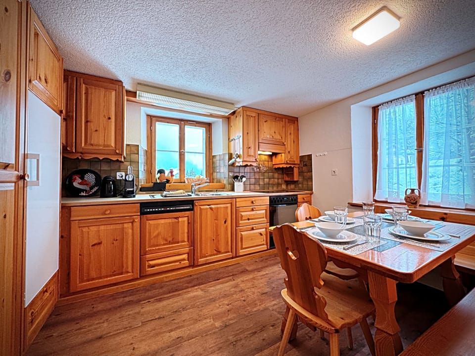 Kitchen / Dining Room