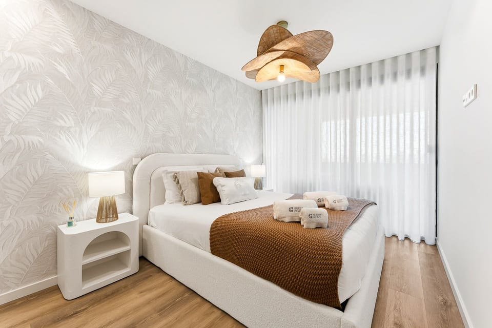 GuestReady-Luxurious Retreat with Rooftop Pool Apartment in Vila Nova de Gaia